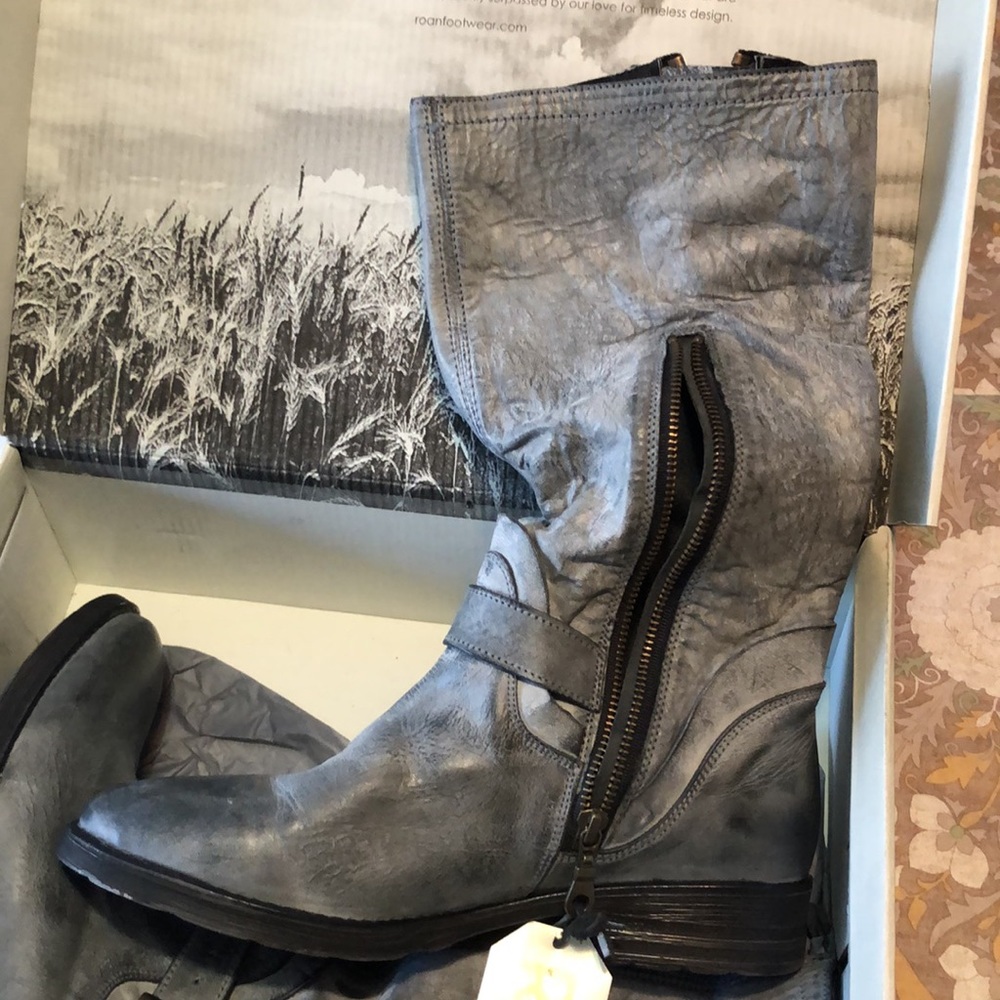 Leather boots - Picture 3 of 4